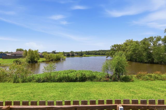 26 Lakeside Dr, Ward, AR 72176