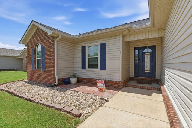 26 Lakeside Dr, Ward, AR 72176