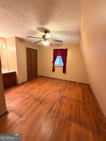 524 Williams Road, Lagrange, GA 30240