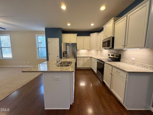 336 Duchart Lane, Fuquay Varina, NC 27526