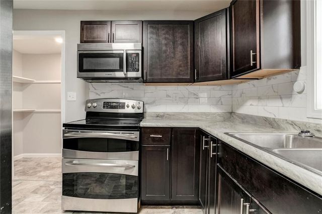 2409 Chestnut Avenue, Kansas City, MO 64127