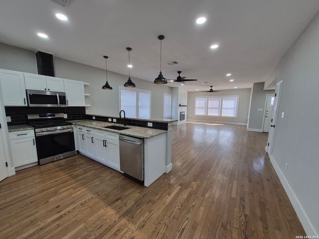 319 burleson, San Antonio, TX 78202