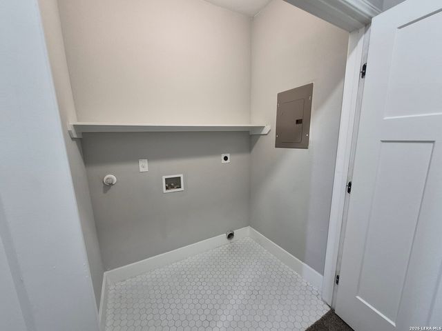 319 burleson, San Antonio, TX 78202