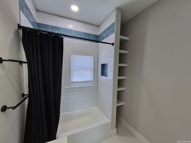 319 burleson, San Antonio, TX 78202