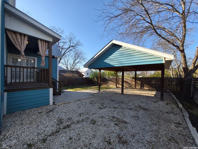 319 burleson, San Antonio, TX 78202