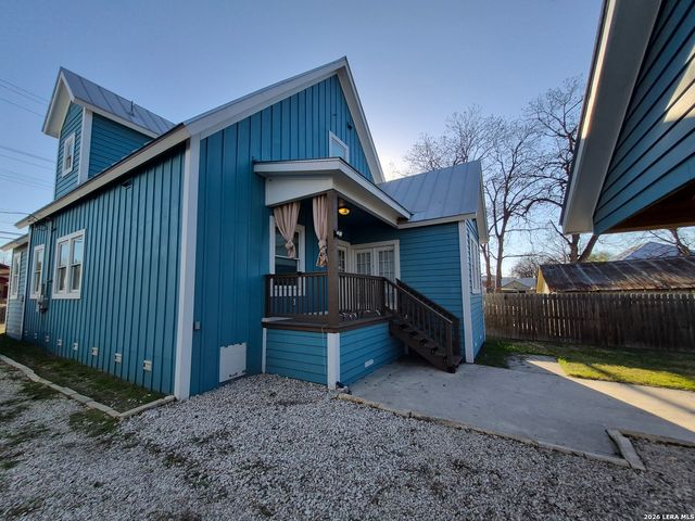 319 burleson, San Antonio, TX 78202