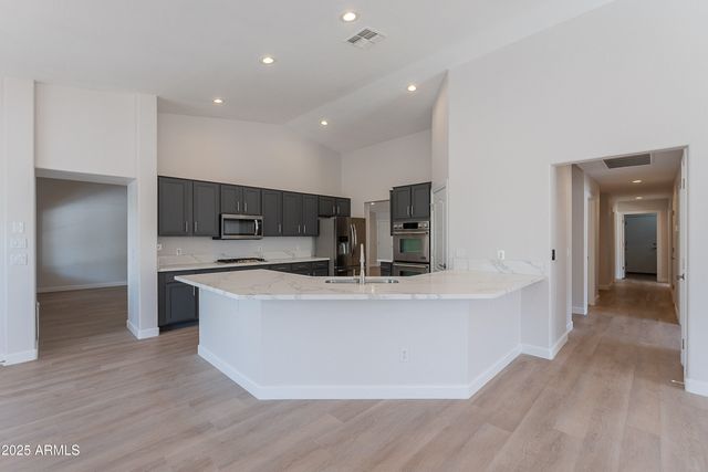 13305 W COLTER Street, Litchfield Park, AZ 85340