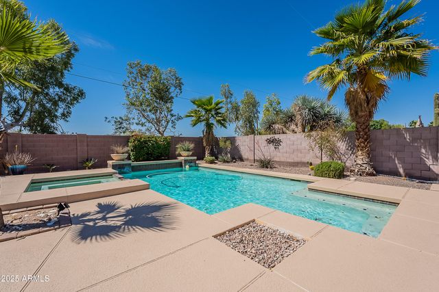 13305 W COLTER Street, Litchfield Park, AZ 85340