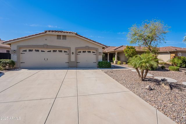 13305 W COLTER Street, Litchfield Park, AZ 85340