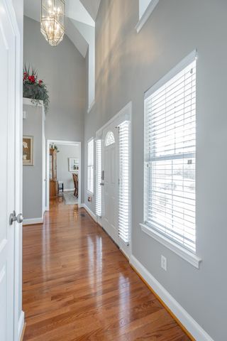 2435 Chimney Lake Circle, Soddy Daisy, TN 37379