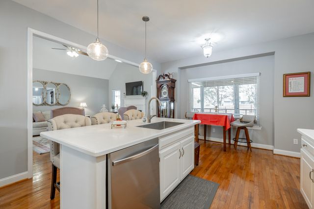 2435 Chimney Lake Circle, Soddy Daisy, TN 37379