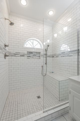 2435 Chimney Lake Circle, Soddy Daisy, TN 37379