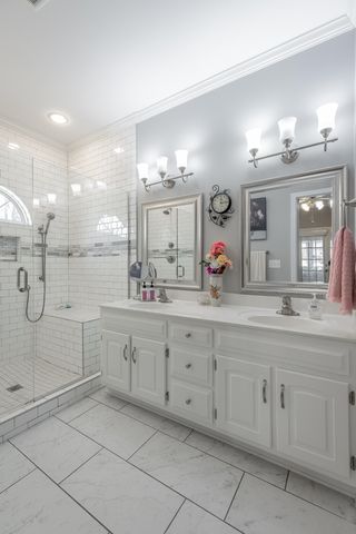 2435 Chimney Lake Circle, Soddy Daisy, TN 37379