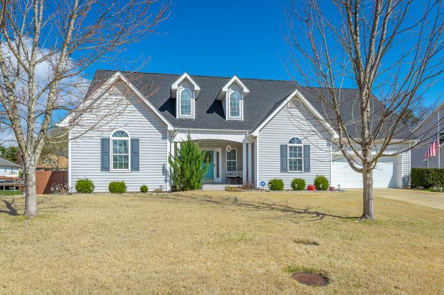 2435 Chimney Lake Circle, Soddy Daisy, TN 37379