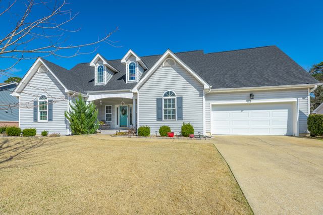 2435 Chimney Lake Circle, Soddy Daisy, TN 37379