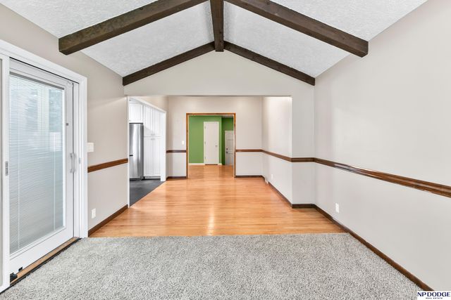9911 Pasadena Avenue, Omaha, NE 68124
