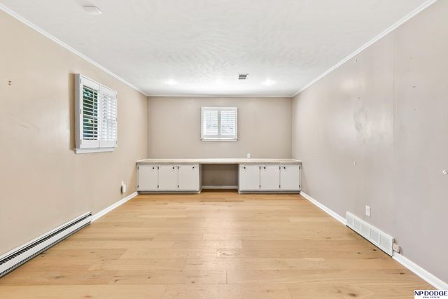 9911 Pasadena Avenue, Omaha, NE 68124