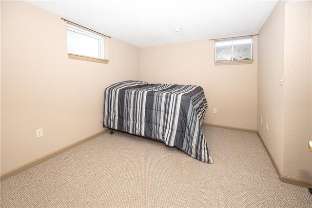 6603 N Grand Avenue, Kansas City, MO 64118