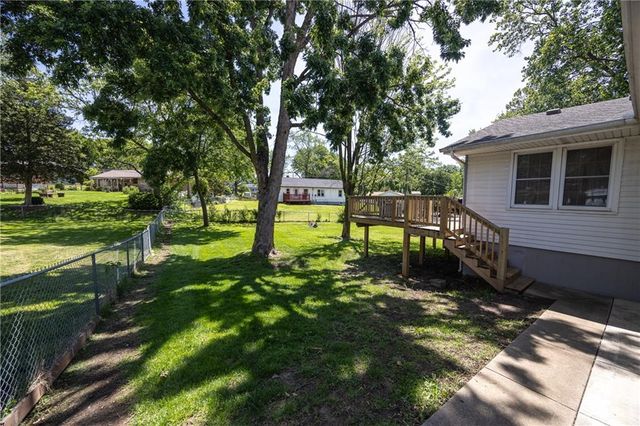 6603 N Grand Avenue, Kansas City, MO 64118