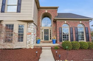 13982 Pleasant View Court, Plymouth, MI 48170