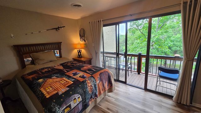 601 Dave Creek Parkway 82, Fairfield Bay, AR 72088