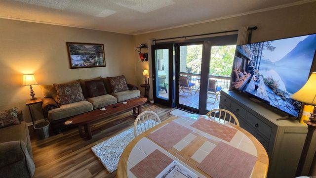 601 Dave Creek Parkway 82, Fairfield Bay, AR 72088
