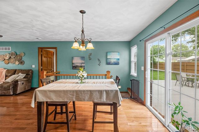 208 E Temple Street, Freeburg, IL 62243