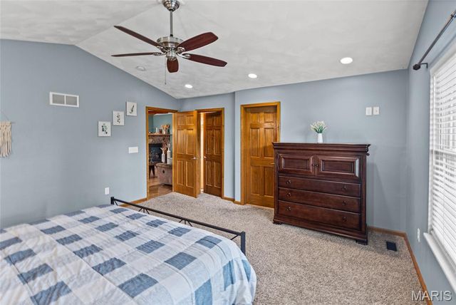 208 E Temple Street, Freeburg, IL 62243