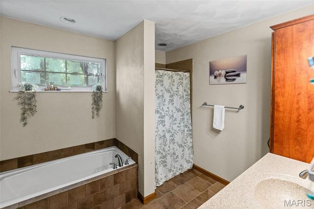 208 E Temple Street, Freeburg, IL 62243
