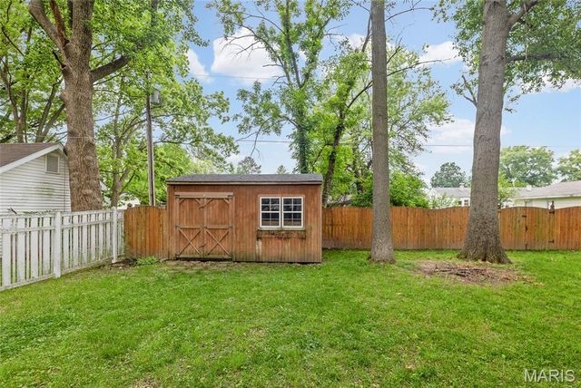208 E Temple Street, Freeburg, IL 62243
