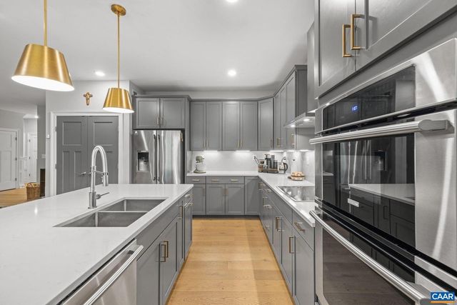 271 TWO RIVERS DR, Troy, VA 22974