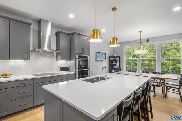 271 TWO RIVERS DR, Troy, VA 22974