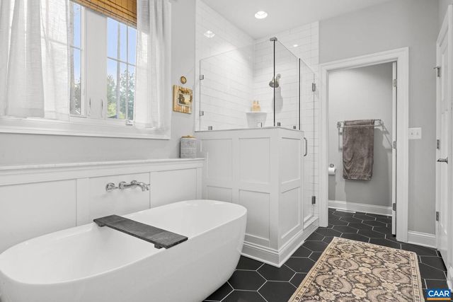 271 TWO RIVERS DR, Troy, VA 22974