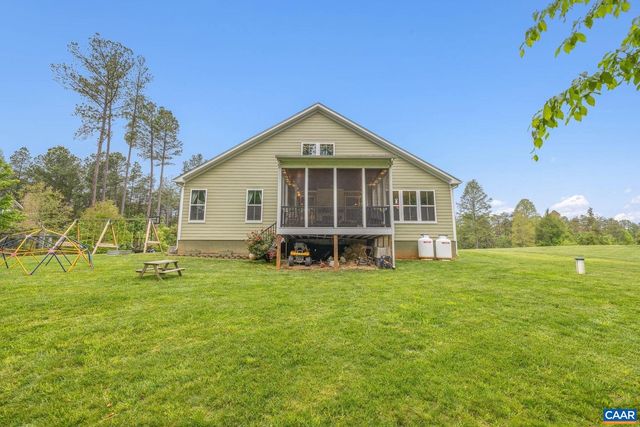 271 TWO RIVERS DR, Troy, VA 22974