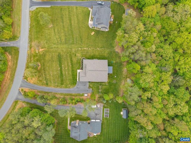 271 TWO RIVERS DR, Troy, VA 22974