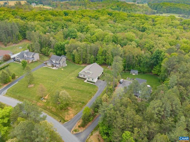 271 TWO RIVERS DR, Troy, VA 22974