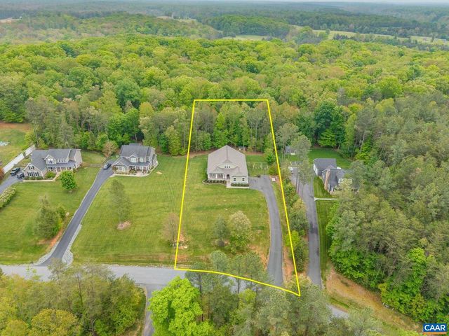 271 TWO RIVERS DR, Troy, VA 22974