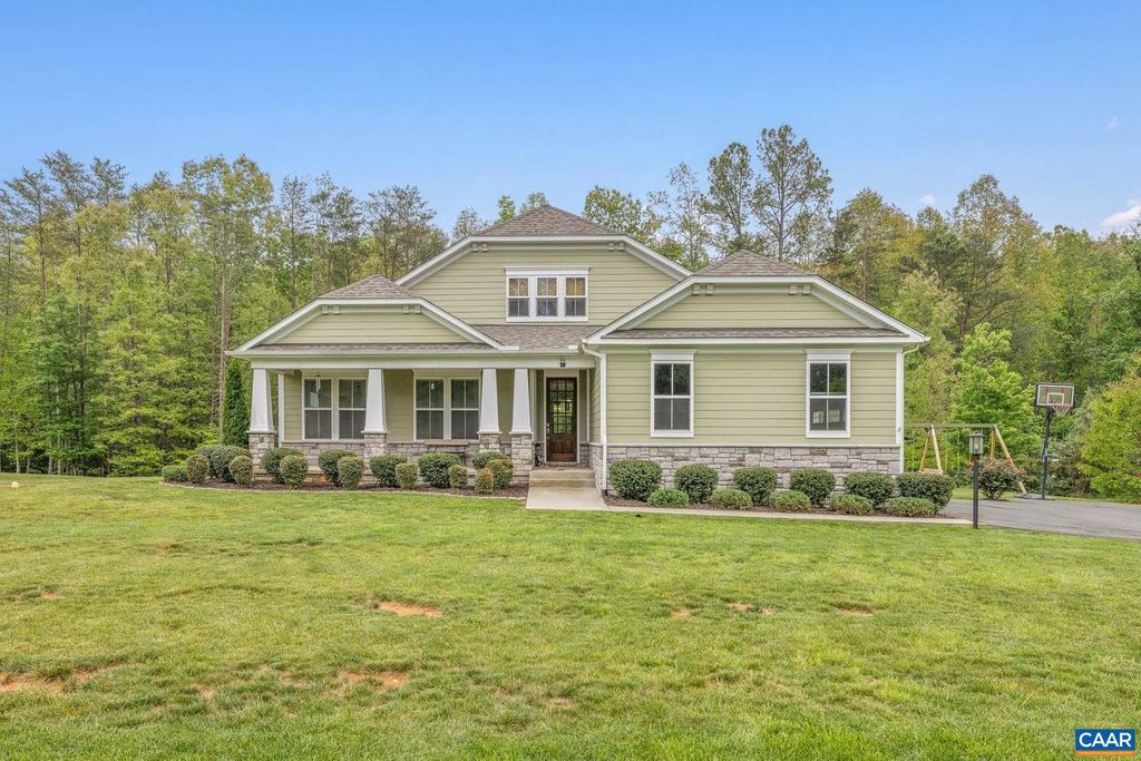 271 TWO RIVERS DR, Troy, VA 22974