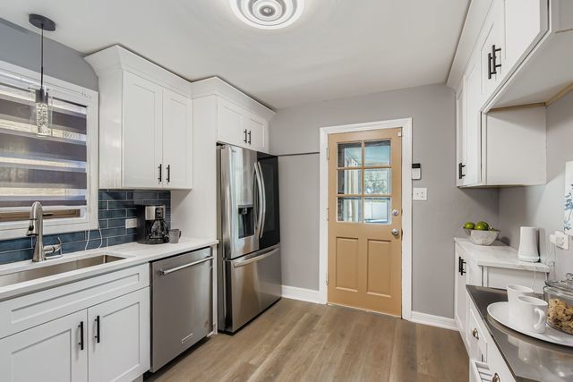 8841 S Utica Street, Evergreen Park, IL 60805