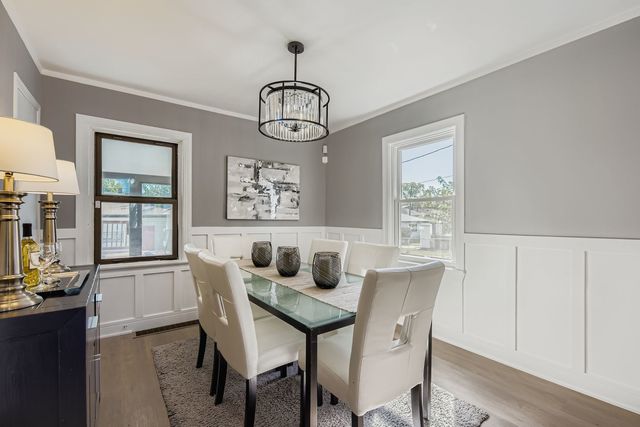 8841 S Utica Street, Evergreen Park, IL 60805