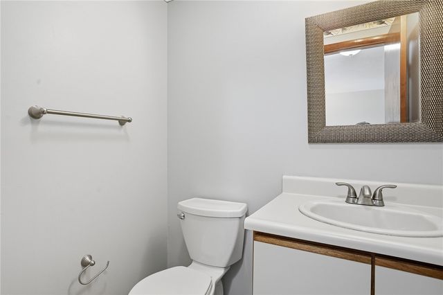 53 Kristee Circle, West Warwick, RI 02893