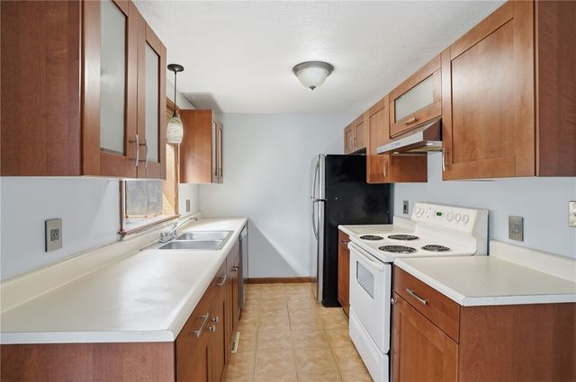 53 Kristee Circle, West Warwick, RI 02893