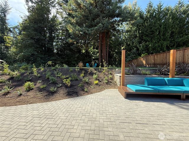 12631 94th Avenue NE, Kirkland, WA 98034