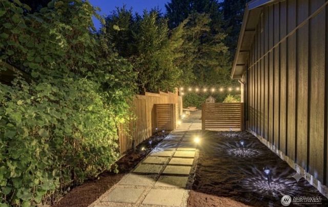 12631 94th Avenue NE, Kirkland, WA 98034