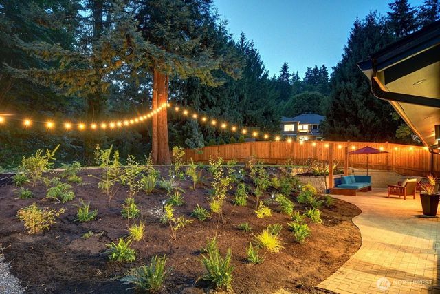 12631 94th Avenue NE, Kirkland, WA 98034