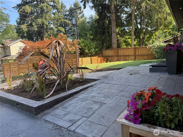 12631 94th Avenue NE, Kirkland, WA 98034