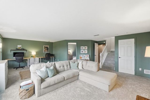 9698 Fallsridge Court, Springfield Twp., OH 45231