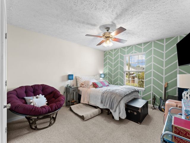 1428 Eastwoods Dr, Murfreesboro, TN 37130