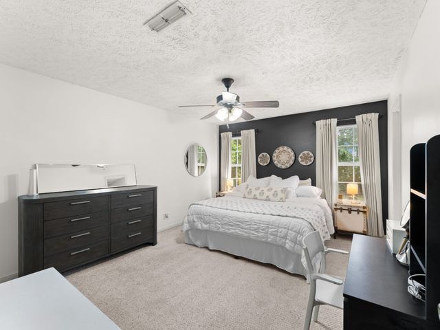 1428 Eastwoods Dr, Murfreesboro, TN 37130
