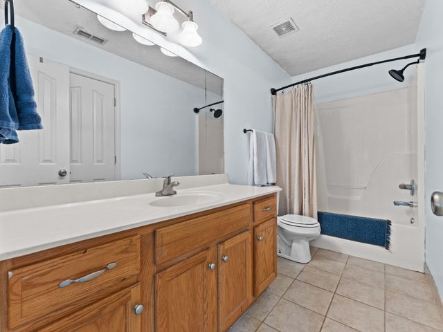 1428 Eastwoods Dr, Murfreesboro, TN 37130